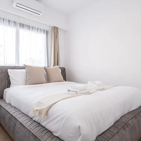 Silene Iii Apartment *